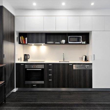Modern Quiet 1 & 2 Bed Apt Opposite Albert Park Melbourne Kültér fotó