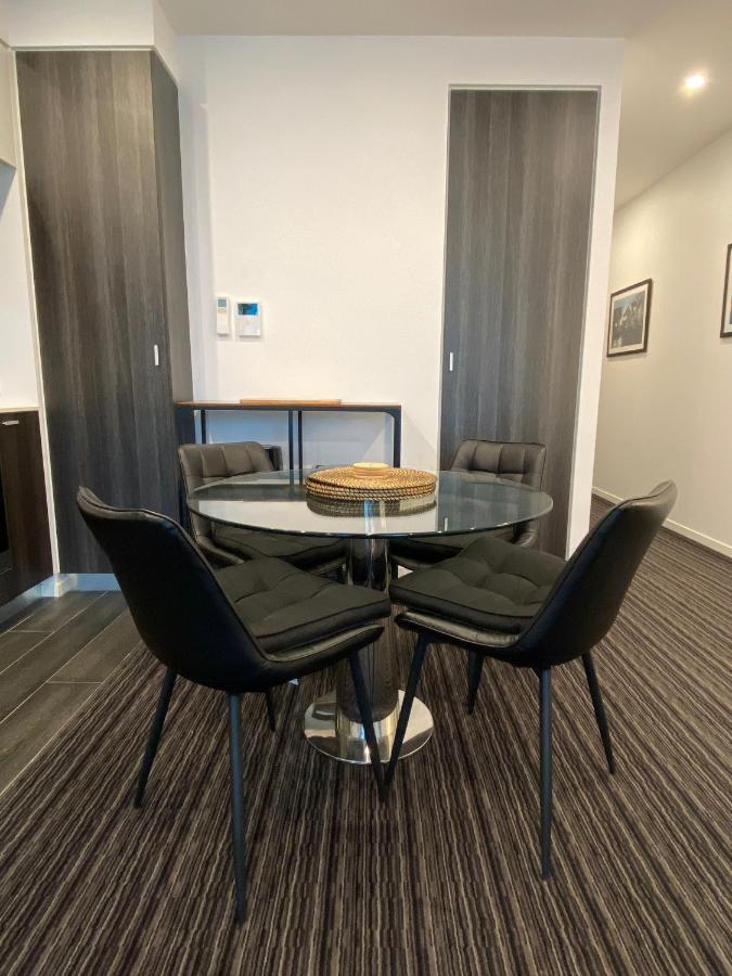 Modern Quiet 1 & 2 Bed Apt Opposite Albert Park Melbourne Kültér fotó