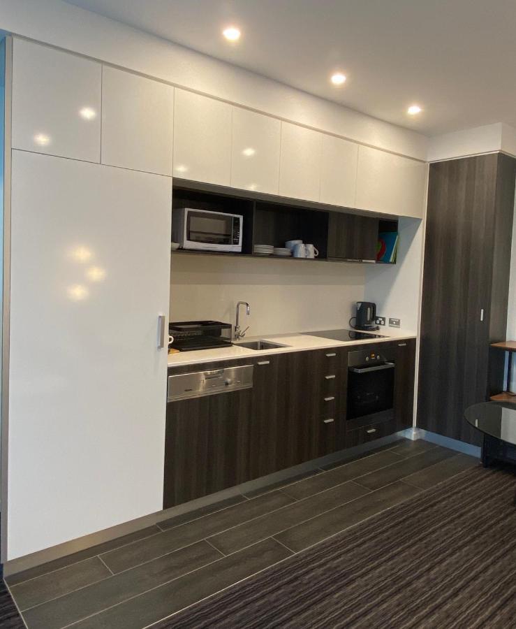 Modern Quiet 1 & 2 Bed Apt Opposite Albert Park Melbourne Kültér fotó
