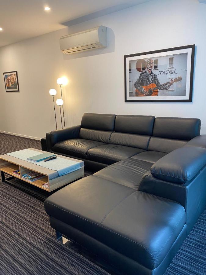 Modern Quiet 1 & 2 Bed Apt Opposite Albert Park Melbourne Kültér fotó