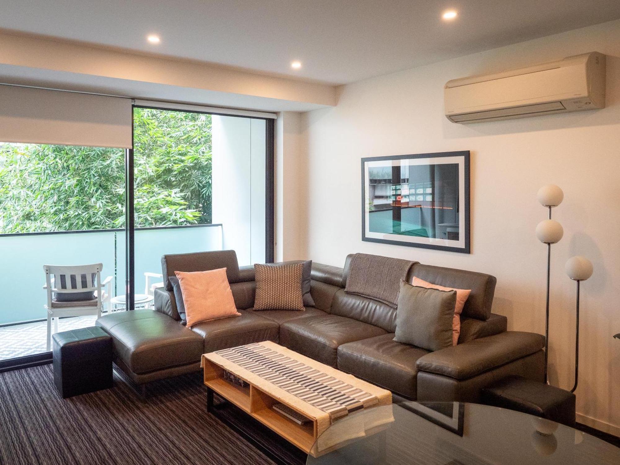 Modern Quiet 1 & 2 Bed Apt Opposite Albert Park Melbourne Kültér fotó